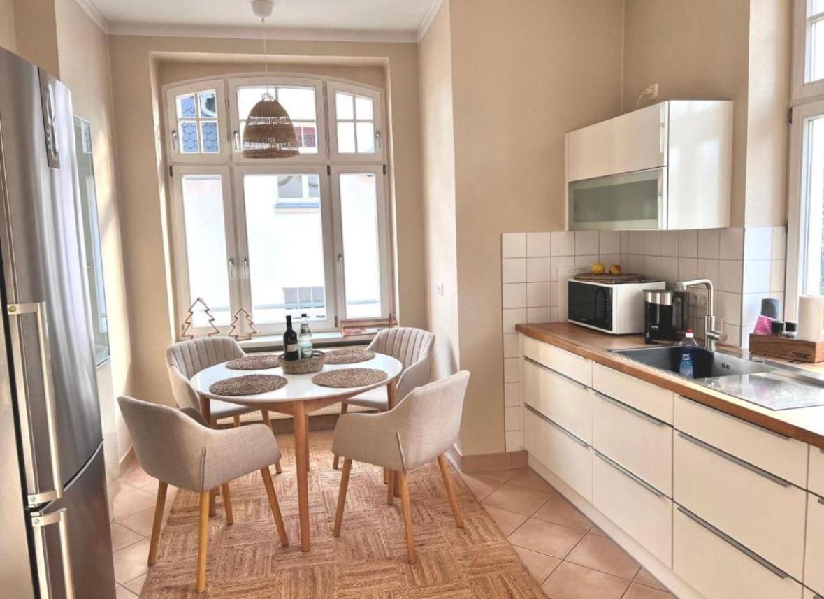 Feine Apartments In Der Suedstadt Von Erfurt Mit Kostenlosen Stellplatz & Flasche Wein Zur Begruessung Kültér fotó
