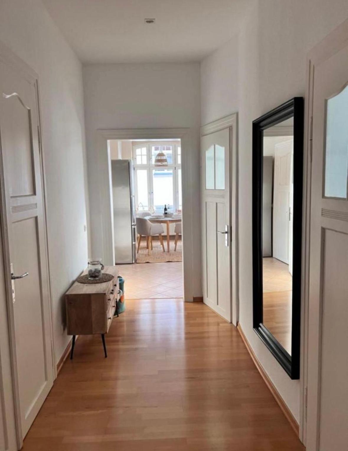 Feine Apartments In Der Suedstadt Von Erfurt Mit Kostenlosen Stellplatz & Flasche Wein Zur Begruessung Kültér fotó